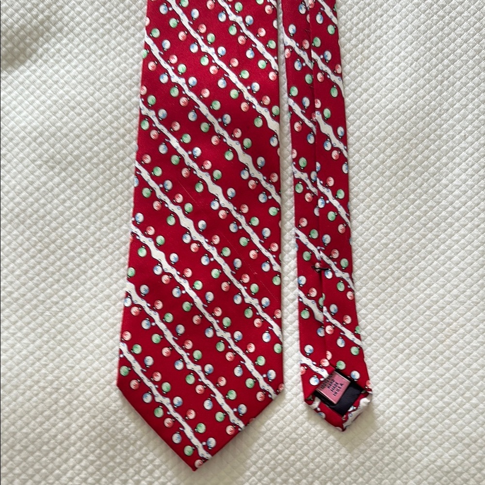 Vineyard Vines Christmas Tie
